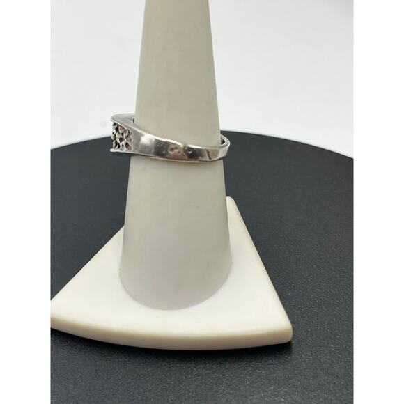 Native Vintage Sterling Silver Oval Bezel Turquoise Ring Openwork Band Size 8 - Picture 5 of 15